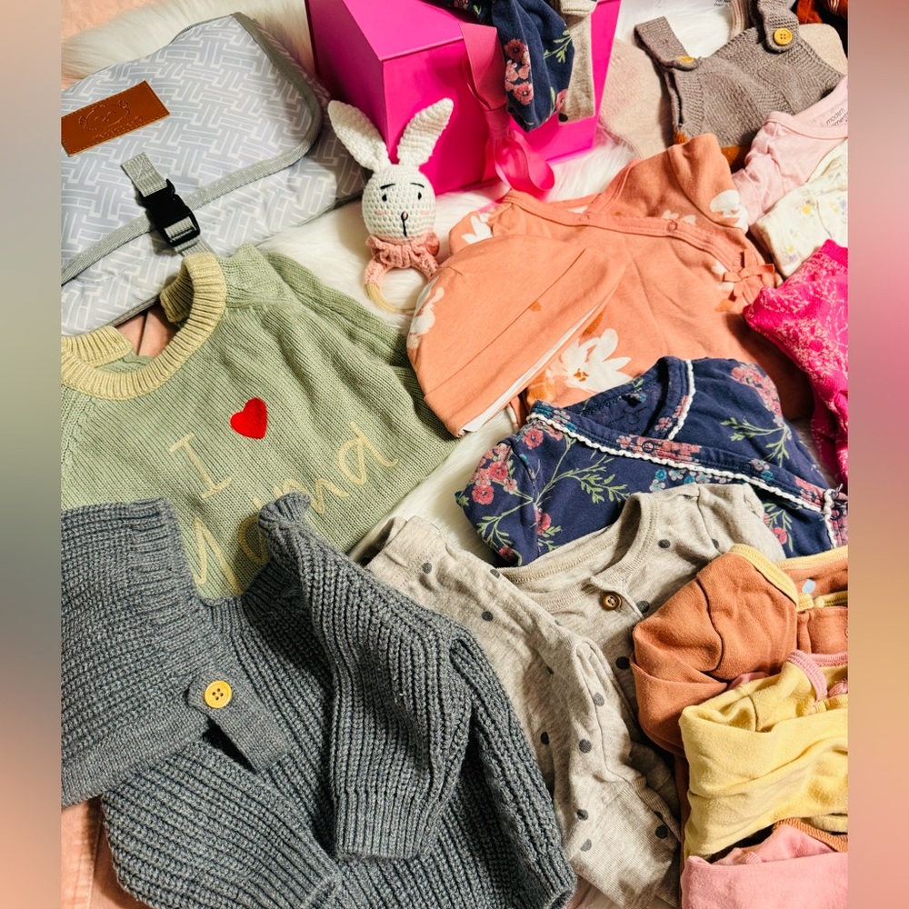 0-6 Months •BUNDLE DEAL• - Picture 2 of 16